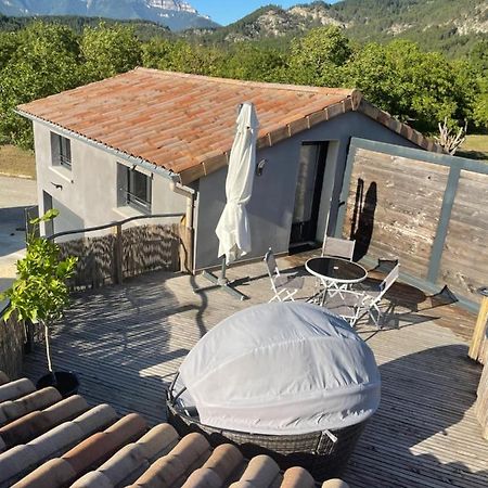 Sublime Studio De Caractere ,50 M2 Climatise . Montlaur-en-Diois Экстерьер фото